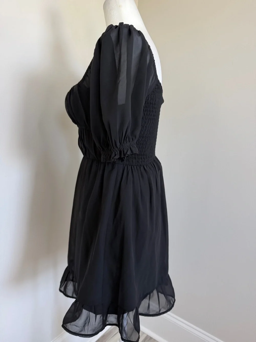Hollister elegant black